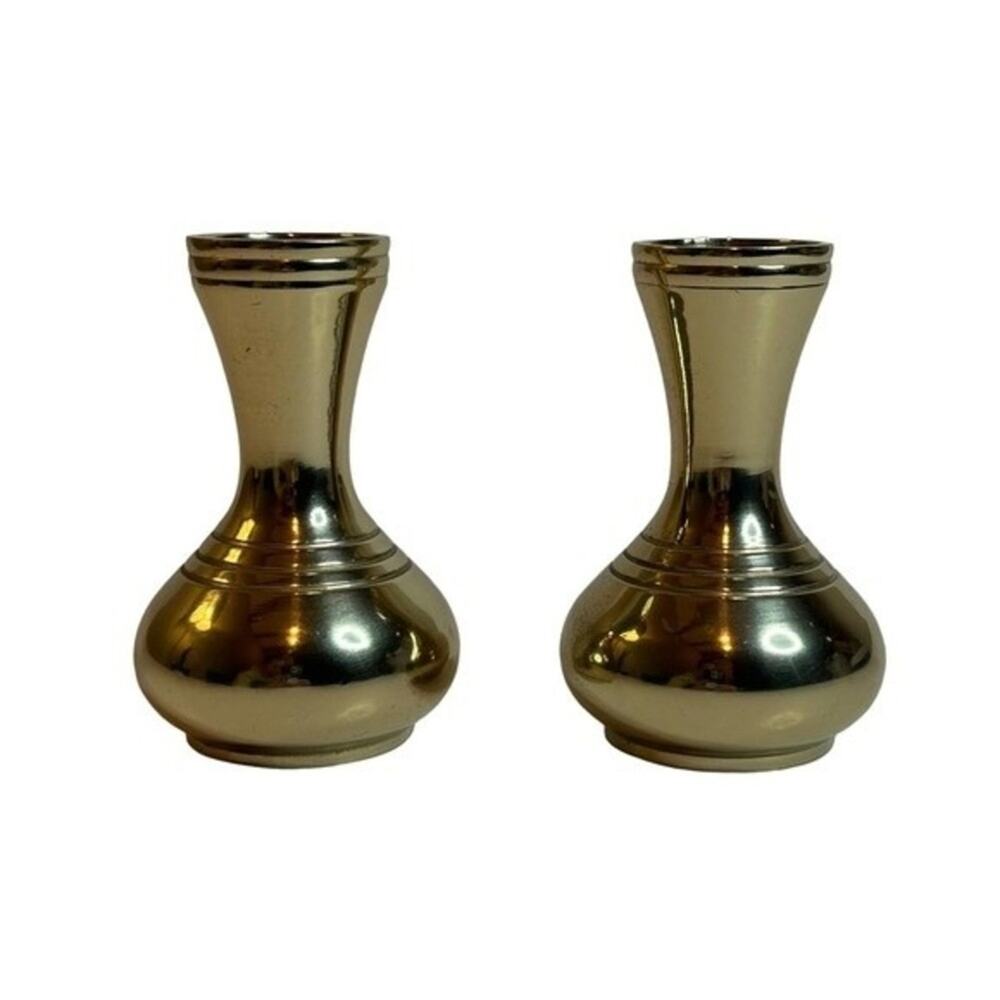Two Small Vintage Fluted Brass Bud Vase Decor approximately 3.5*